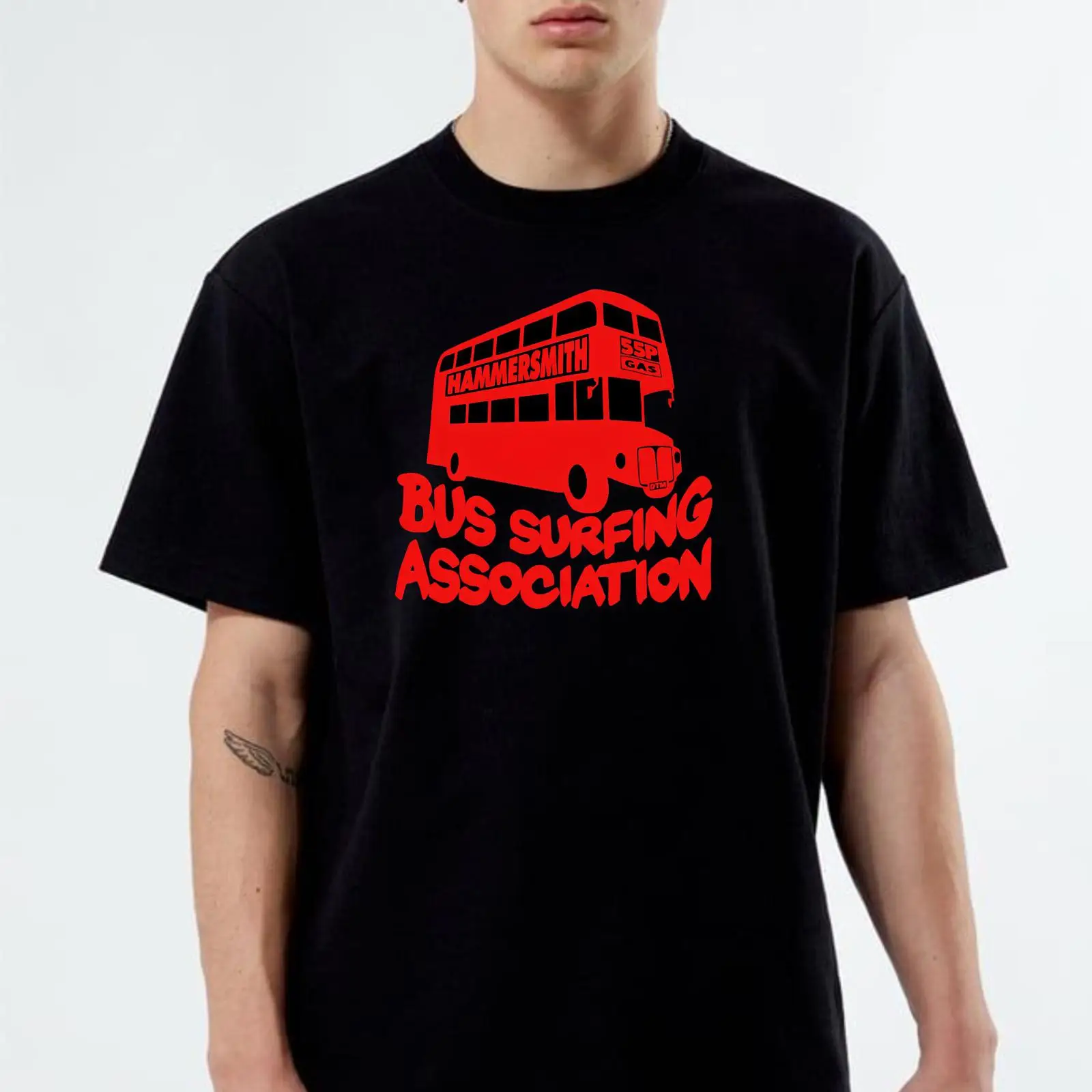 Vintage Fashion London - เสื้อยืดสมาคมเซิร์ฟบัสเรโทร ลอนดอนดับเบิ้ลเด็คเกอร์ สีดำ ผ้าฝ้าย 100% สไตล์วินเทจ