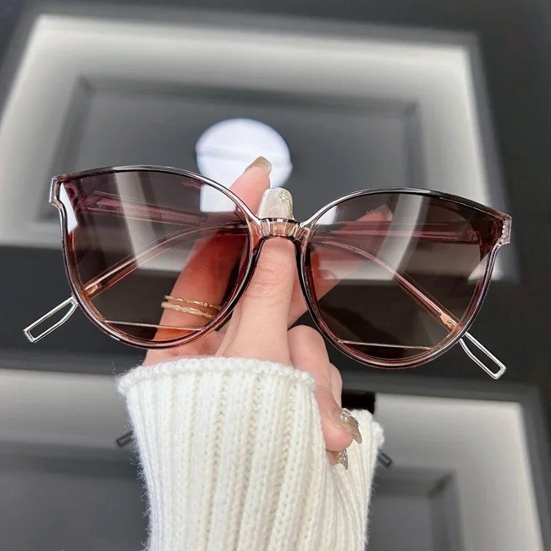แว่นกันแดดทรงแคทอายวินเทจ แบรน - Vintage Fashion Female บทวิจารณ์และราคา