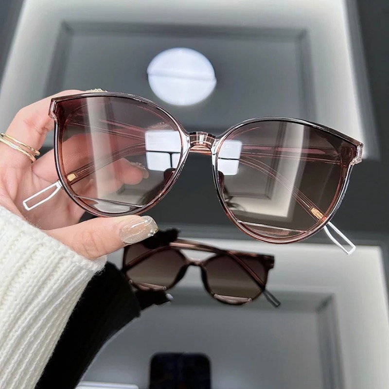 แว่นกันแดดทรงแคทอายวินเทจ แบรน - Vintage Fashion Female บทวิจารณ์และราคา
