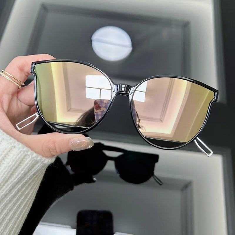 แว่นกันแดดทรงแคทอายวินเทจ แบรน - Vintage Fashion Female บทวิจารณ์และราคา