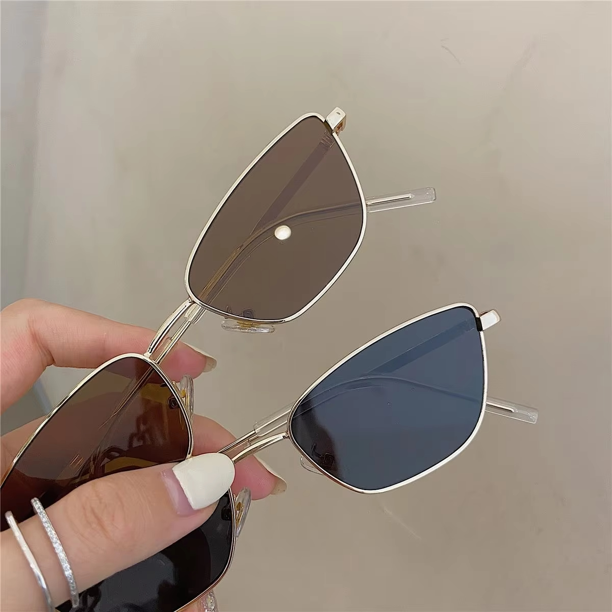 แว่นกันแดดทรงแคทอายสำหรับผู้หญ - Vintage Fashion Images บทวิจารณ์และราคา
