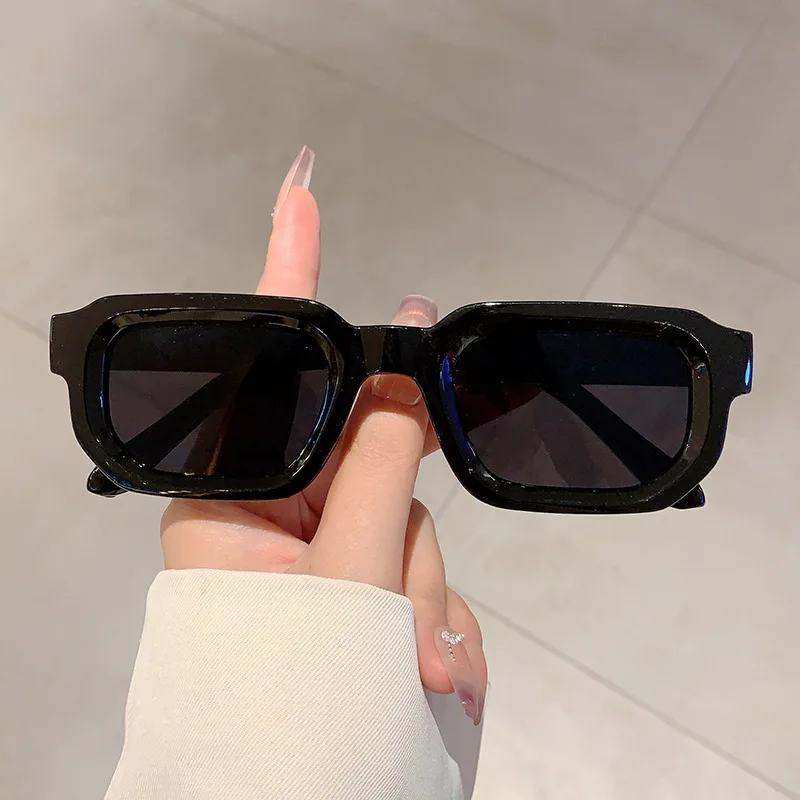 แว่นกันแดดกรอบสี่เหลี่ยมวินเทจ - Vintage Fashion Brands บทวิจารณ์และราคา