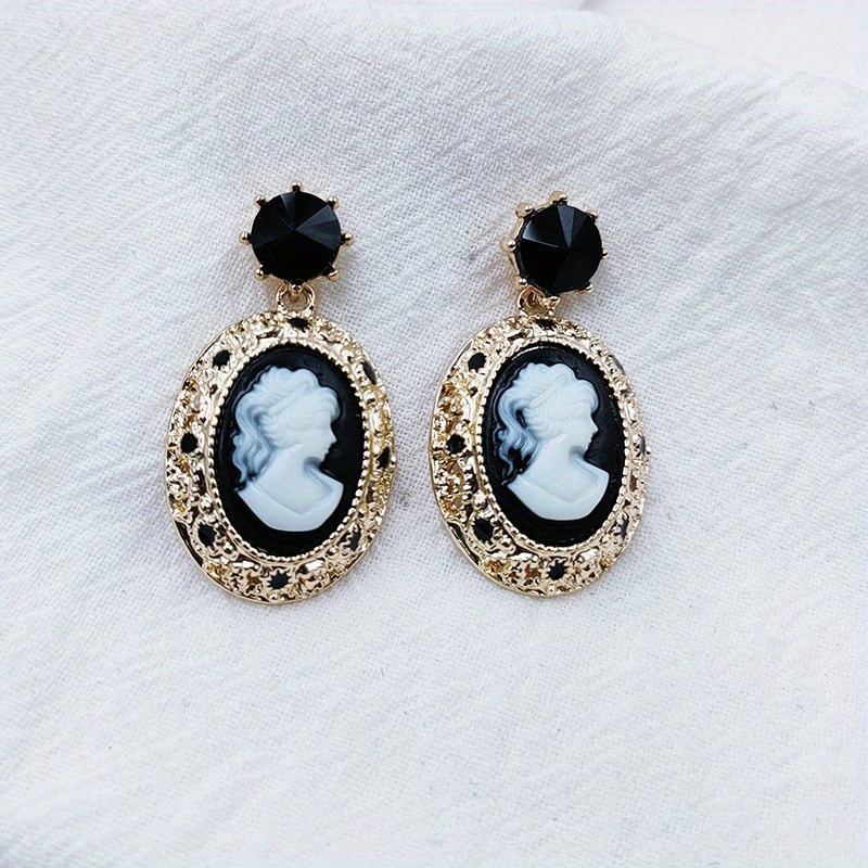 Vintage Lady Queen บรรเทารูปไข - Vintage Fashion Queen บทวิจารณ์และราคา